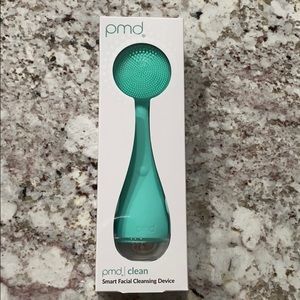 Sephora - PMD cleaning smart facial device